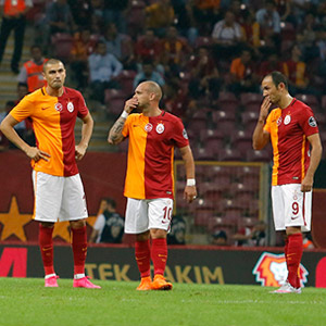 Galatasaray şokta ! ”Hata mı yapıyoruz”