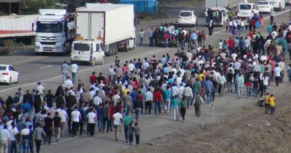 Vanlılar Cizre’ye hareket etti