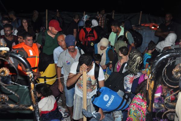 İtalya’ya gitmeye çalışan 260 Suriyeli yakalandı