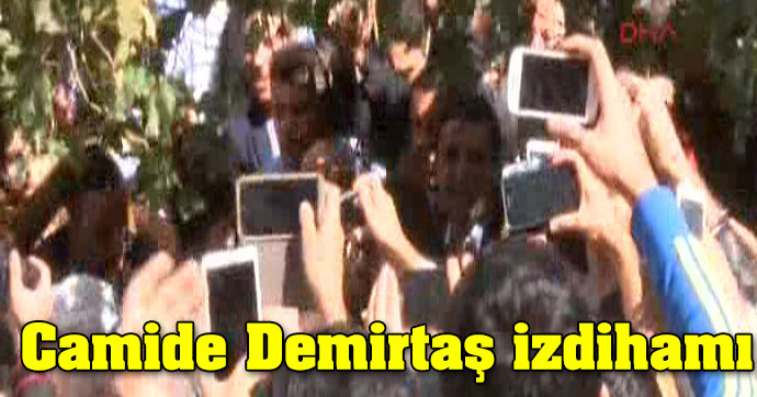 Camide Selahattin Demirtaş izdihamı