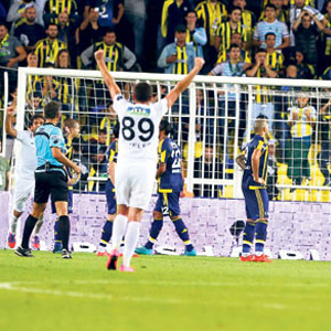 Akhisar Fenerbahçe’ye kabus oldu