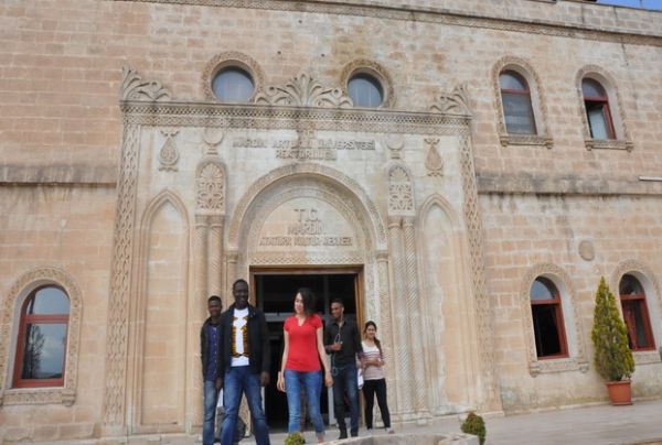 Artuklu Üniversitesi Yabancı Öğrencilere Türkçe Öğretilecek