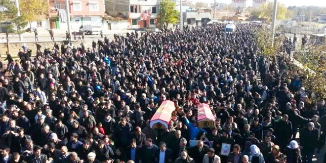 Diyarbakır’da hayatını kaybeden Cengiz ve Salman toprağa verildi