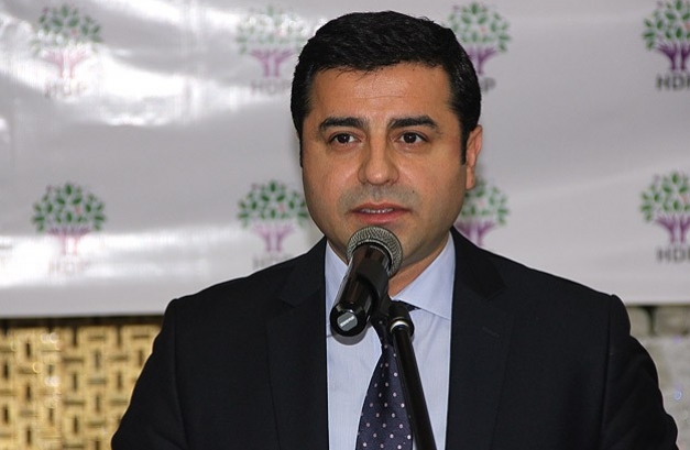 Demirtaş: Çaresizliği yaşayan Kürtler değil Türkiye’nin batısı