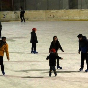 Öğrenciler Başarılarını Buzda Kutladılar