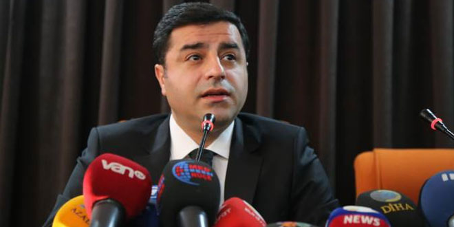 Demirtaş: Cizre’de silahsız gençleri IŞİD gibi yakarak katlettiler