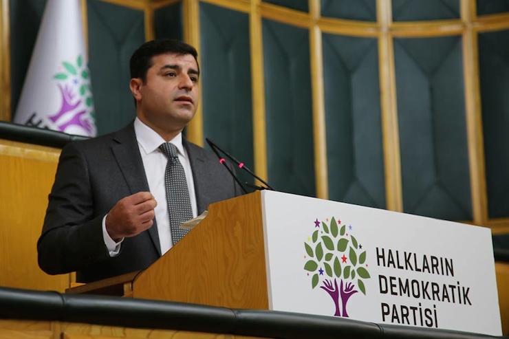 Demirtaş: Tek bir arkadaşımız ifade vermeye gitmeyecek