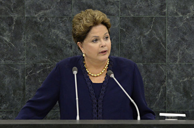 Brezilya Cumhurbaşkanı Rousseff görevden uzaklaştırıldı