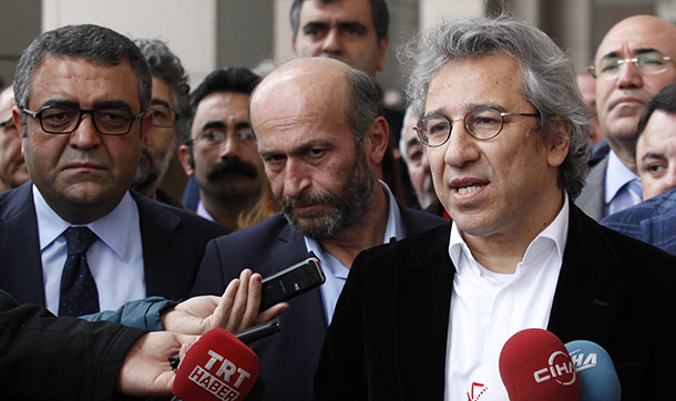 ABD: Dündar’a verilen mahkumiyetten endişe duyuyor