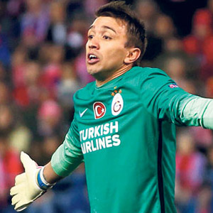 Muslera resmen açıkladı ! ”Galatasaray ile…”