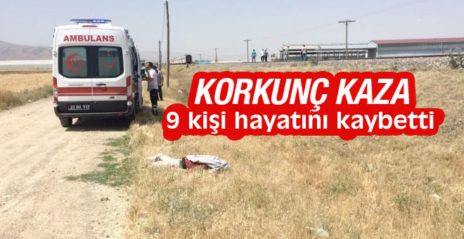 Elazığ’ta tren minibüse çarptı: 9 ölü