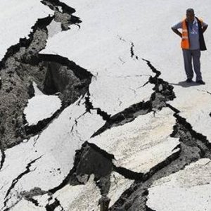 Ankara’da çöken yolun faturası kesildi!