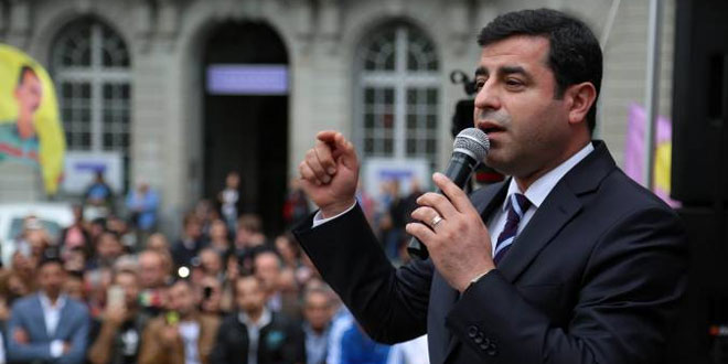 Demirtaş: Tek kanallı bir Türkiye var ve hepsinde Erdoğan bağırıyor