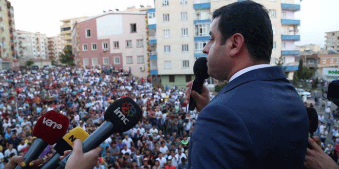 Demirtaş: Milliyetçiliği güçlendirmek için Kürt düşmanlığı yaratılıyor