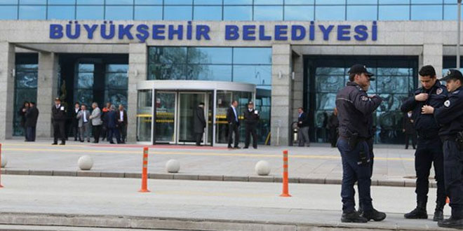 Ankara Büyükşehir Belediyesi’nde 477 kişi işten çıkarıldı