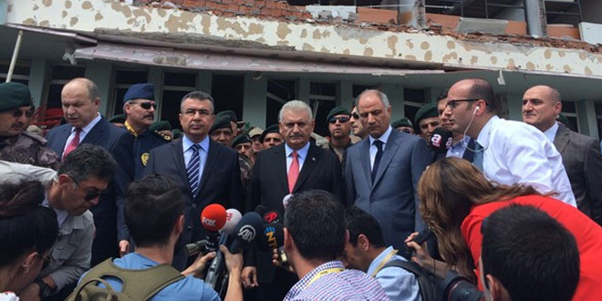 Yıldırım: Darbe girişimini eşten dosttan öğrendik