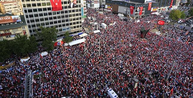 Kızılay Meydanı’nın ismi değişti