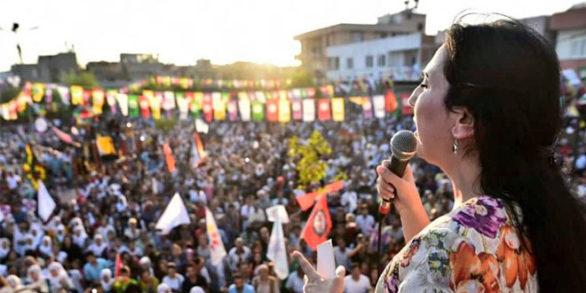 Yüksekdağ: Bir yıldan beridir darbe, OHAL ve sıkıyönetim yaşıyoruz