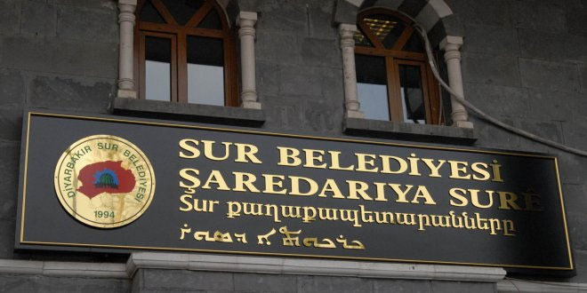 Diyarbakır’ın Sur ve Silvan belediyelerine kayyum atandı