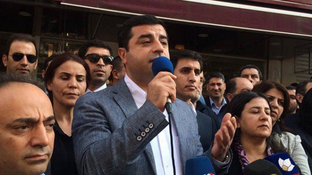 Demirtaş: ‘Mahalle mahalle direnişi yükselteceğiz’