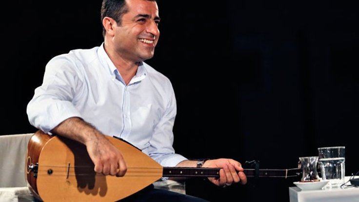 Demirtaş’ın ‘direniş sazı’ yolda