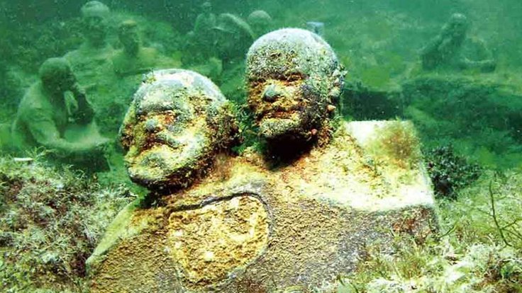 Marx ve Lenin Karadeniz’e emanet!