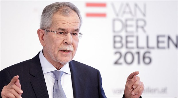 Avusturya’da Cumhurbaşkanlığı seçimini bağımsız aday Van der Bellen kazandı