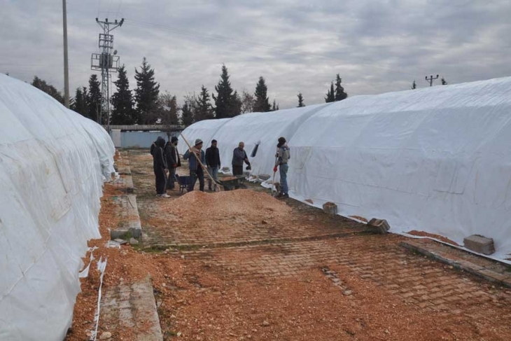 Halep’ten gelenler için Türkiye’de de kamp kuruluyor