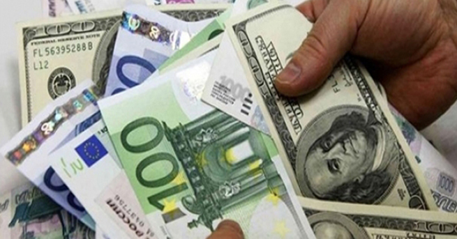 Dolar ve euro düşüşte, borsa çıkışta