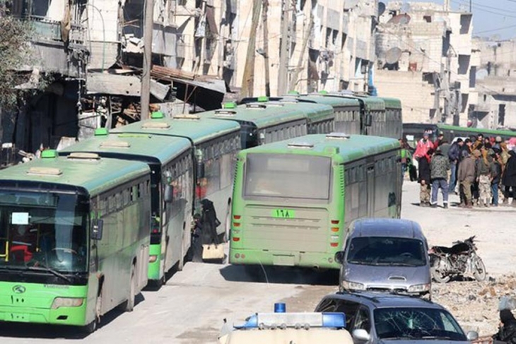 Rusya: Halep’ten ilk 24 saatte 6 bin 484 kişi çıkarıldı