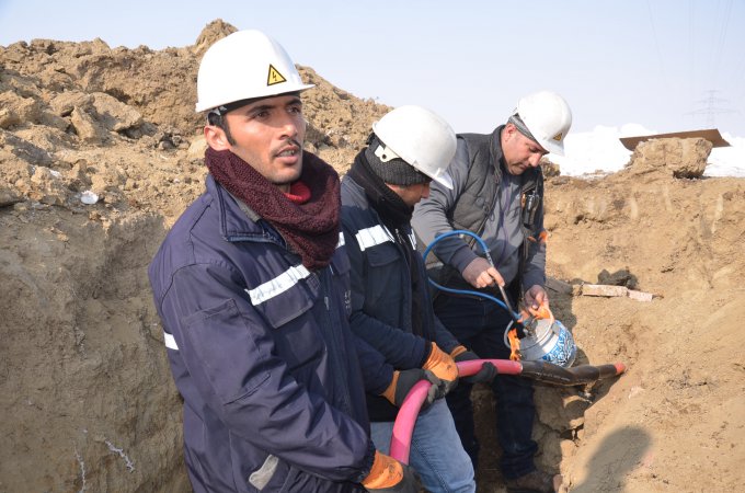 Yüksekova’daki trafo merkezi için zorlu çalışma