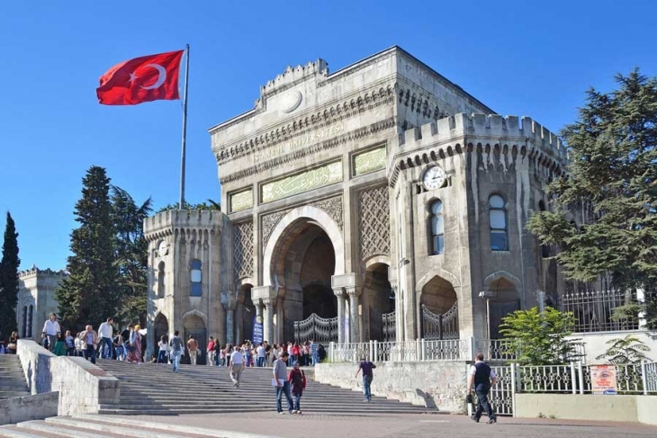 İstanbul Üniversitesi’nde 45 akademisyene hapis istemi