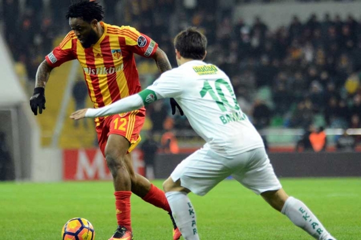 Kayserispor Bursaspor’u 2-0 yenerek seriyi sürdürdü