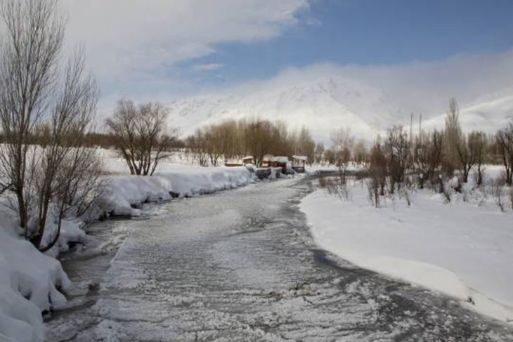 Munzur Nehri dondu   