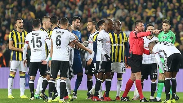 Beşiktaş-Fenerbahçe derbisine ceza yağdı