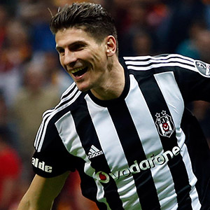 Mario Gomez Beşiktaş’a geri dönüyor