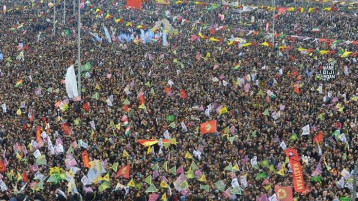 Newroz’a bıçakla girmek isteyen bir kişi vuruldu