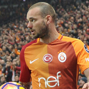 Sneijder’den ayrılık açıklaması !
