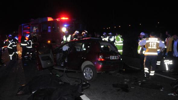 Antep’te zincirleme trafik kazası: 5 ölü 