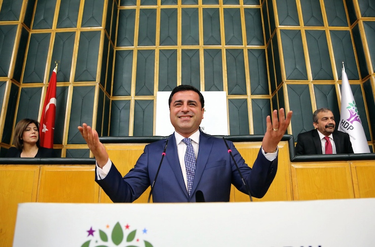 Demirtaş için ‘tutukluluğuna devam’ kararı