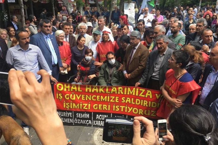 CHP’li vekiller Sarıbal ve Şeker’den açlık grevine destek