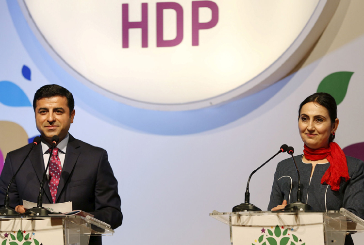 Demirtaş ve Yüksekdağ HDP kongresine mesaj gönderdi