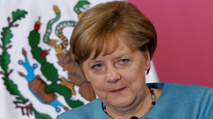 Merkel’den Katar krizinde Türkiye çağrısı