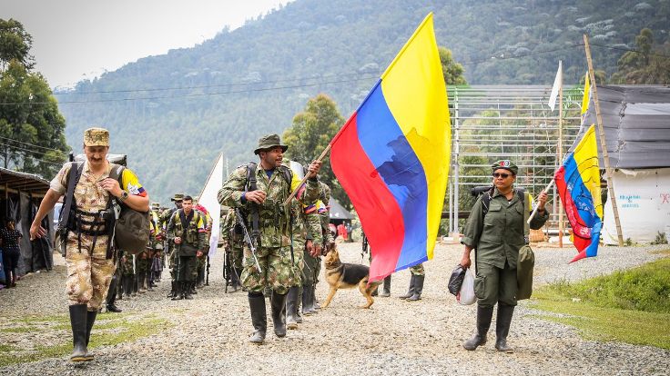 Farc Gerillaları koruma oluyor