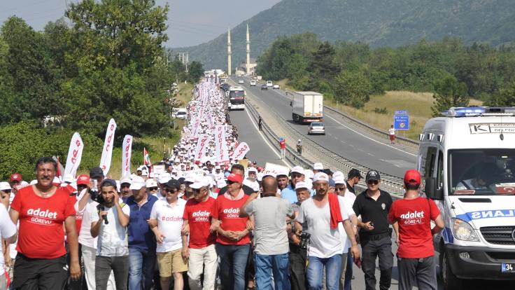 ‘AK Parti anketinden Adalet Yürüyüşü’ne destek çıktı’