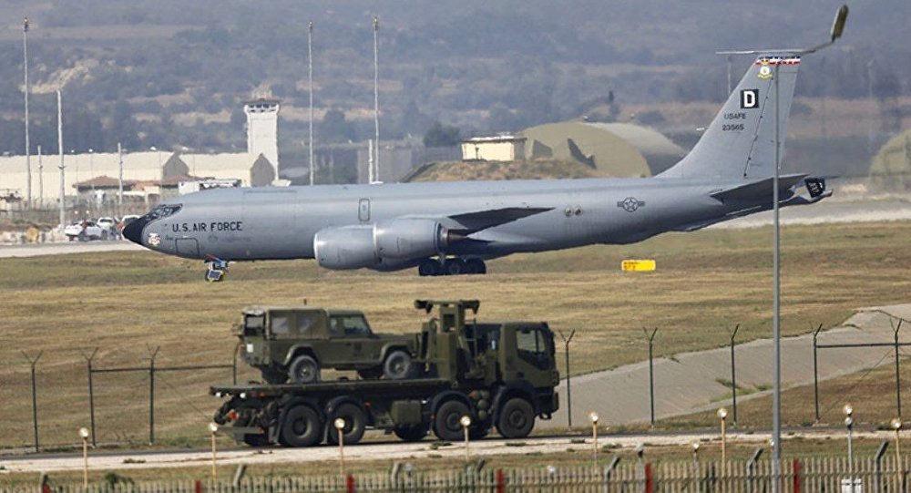 Savunma bakanları İncirlik’i görüştü