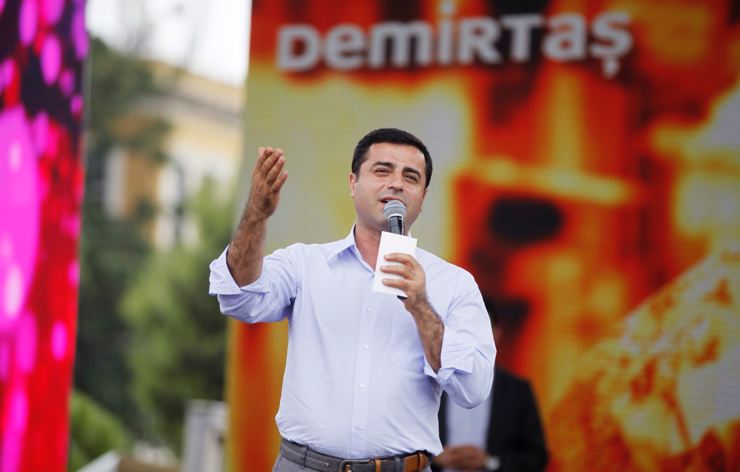 Demirtaş kelepçe takmayı reddettiği için mahkemeye getirilmedi