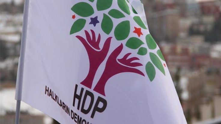 Üç HDP yöneticisi gözaltına alındı