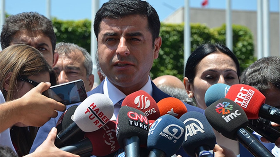 HDP Eş Genel Başkanı Selahattin Demirtaş’ın dava dosyası ortada kaldı