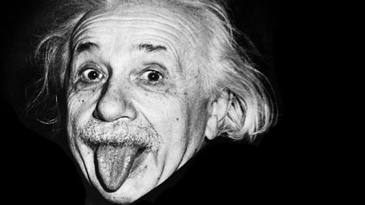 Einstein’dan iki nasihat satıldı